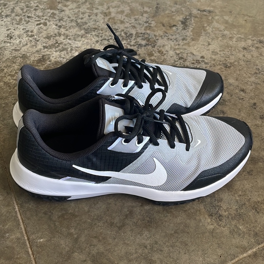 Nike Men Tennis Shoes Gem